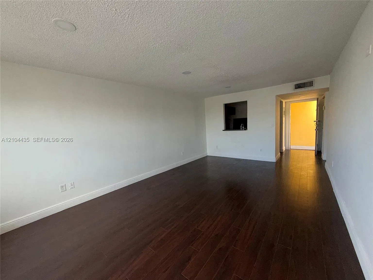 Griffing Condo — Photo 3