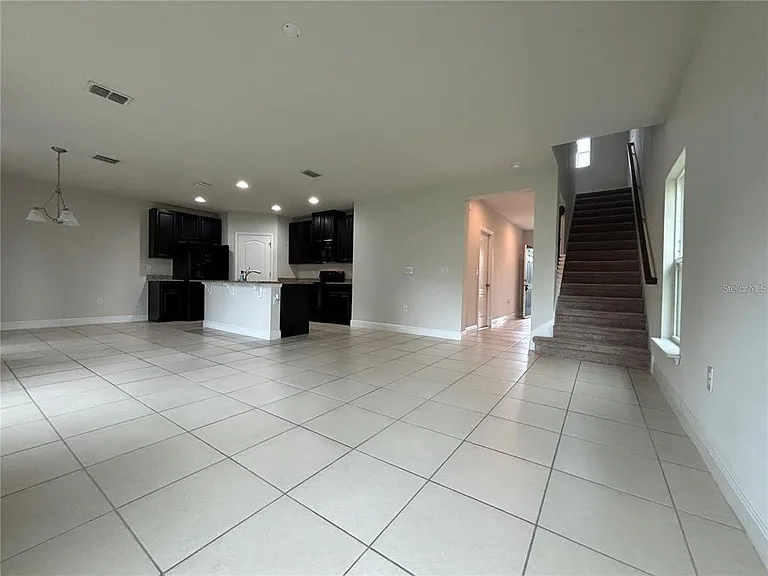 4420 Silver Creek St — Photo 9
