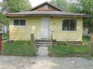 114 6th St W, Roundup, MT 59072