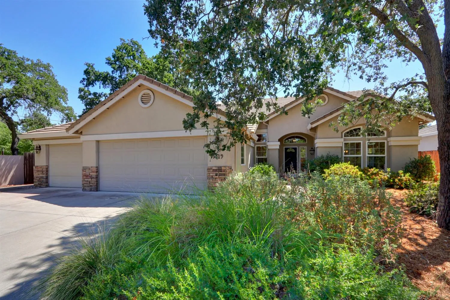 5519 Tierra Gardens Ln photo 1