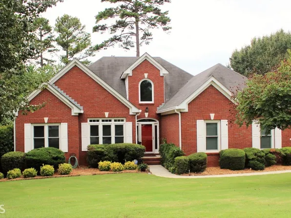 4440 Weston Dr, Lilburn, GA 30047