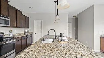 203 Holmes Point Ct — Photo 18