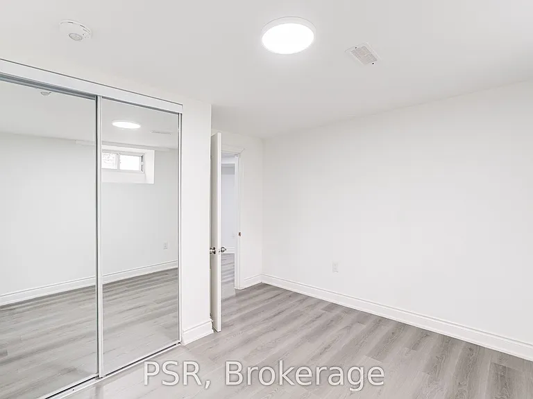 24 Skelmore Cres #BASEMENT — Photo 11