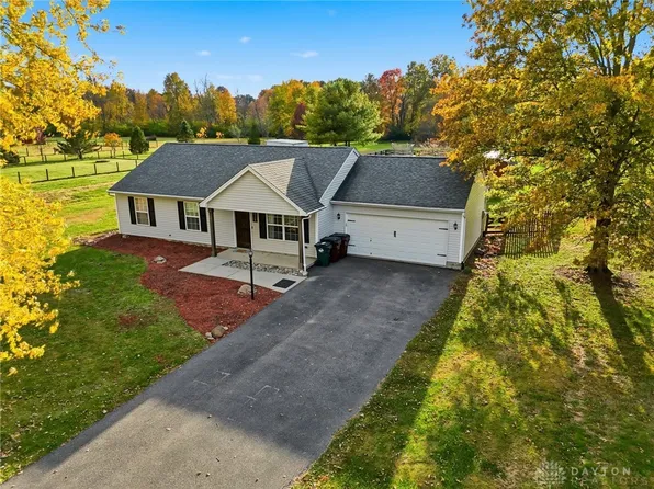 9255 Arrowcreek Dr, Oregonia, OH 45054