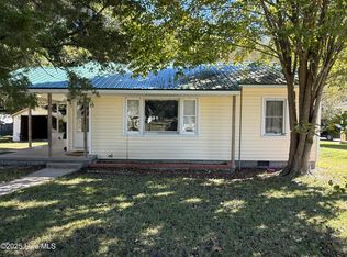 388 Main St, Pinetown, NC 27865