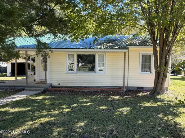 388 Main Street, Pinetown, NC 27865