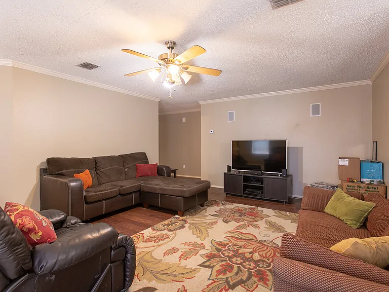 9005 Glen Falls Ln — Photo 7