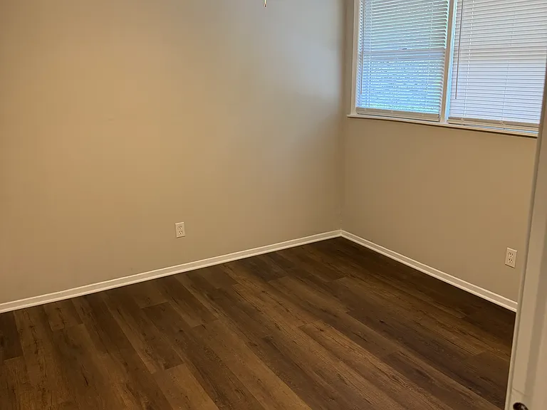 303 Overlook Dr #C — Photo 8