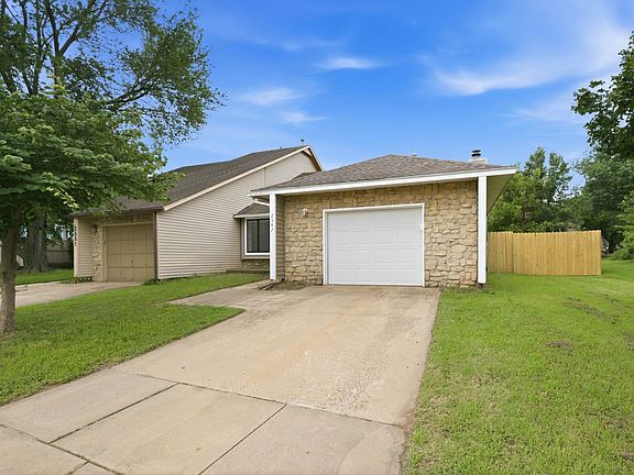 4th image of 2547 S Yellowstone Ct
