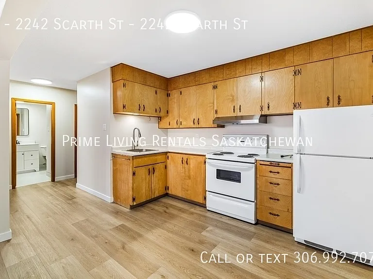 2242 Scarth St #6 — Photo 3