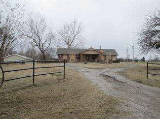 16424 E 460th Rd, Claremore, OK 74017