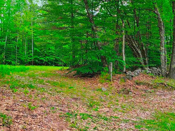 2nd image of 1195 Bennington Road