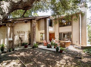 3300 Park Vista Dr, Glendale, CA 91214
