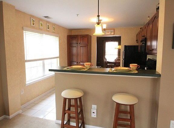 5th image of 17 Greenbrook Dr