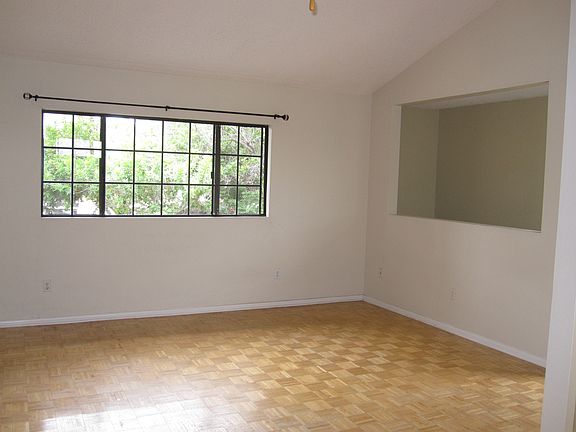 4th image of 4141 Georgia St APT 6