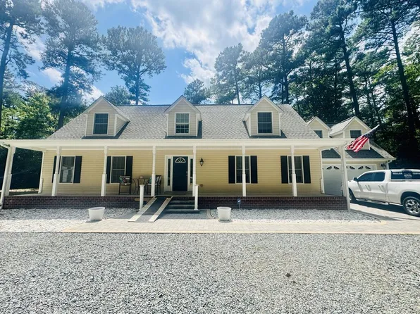 90 Shell Reef Ct, Urbanna, VA 23175