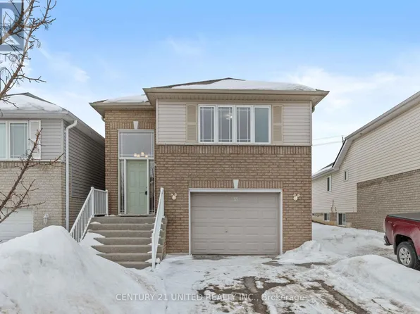 608 Clancy Cres #1, Peterborough, ON K9K 2S2