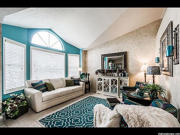 2nd image of 1129 W Glen Springs Way