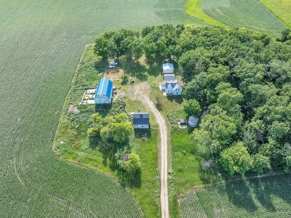 2959 400th Ave, Graettinger, IA 51342