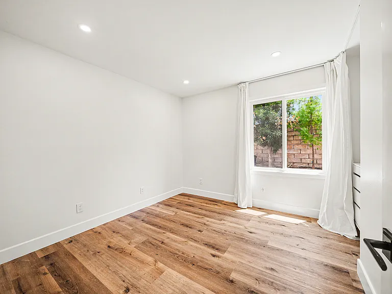 28817 Barragan St — Photo 37