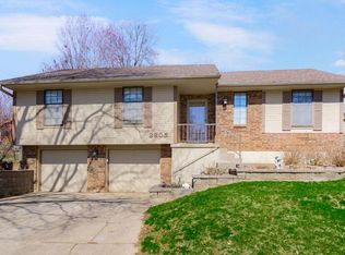 2805 SW Jackson St, Blue Springs, MO 64015