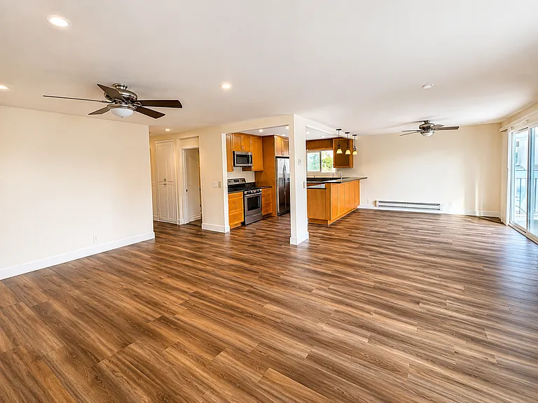 4645 Park Dr — Photo 8