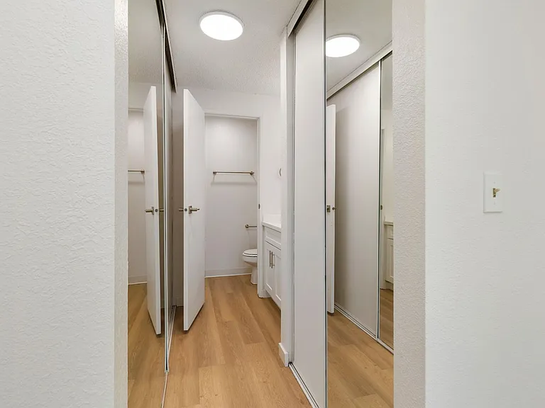 Lawton Park Villas- One month free- 2 Bed / 2 Bath Space to Live, Room to Breathe, All Yours. Mag... — Photo 37