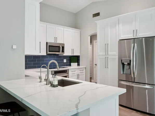 1057 W LAUREL Avenue, Gilbert, AZ 85233