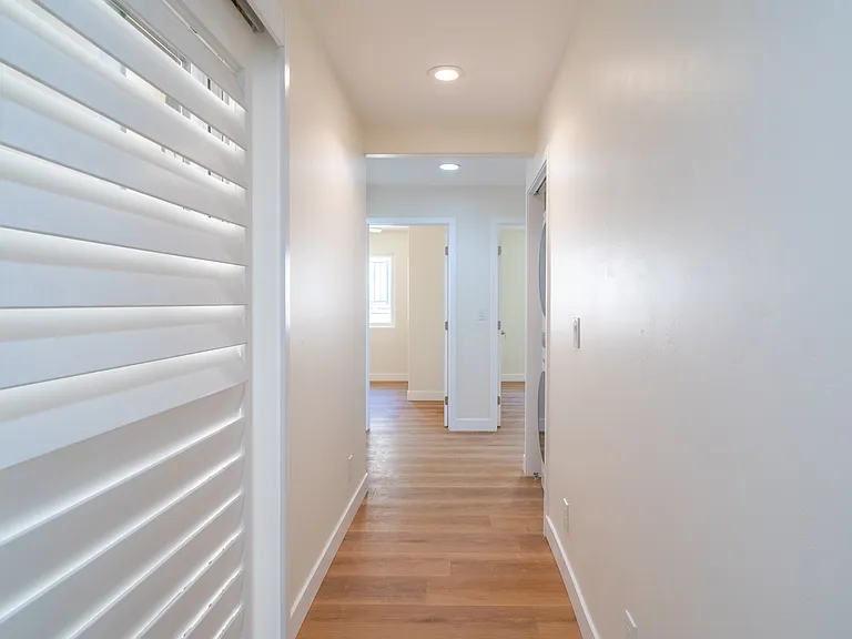 6402-06 Shane Place - 6406 — Photo 13