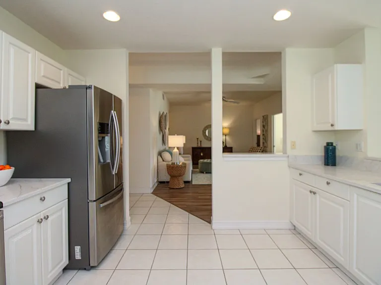 600 Diamond Cir #607 — Photo 24