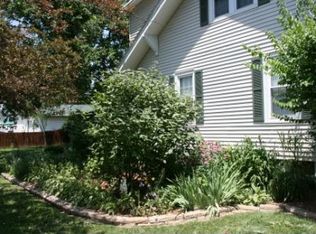 863 Madison Ave, Edwardsville, IL