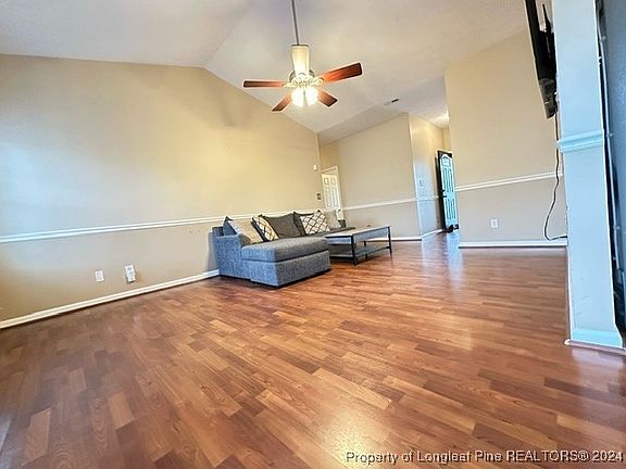 3rd image of 3429 Ireland Dr