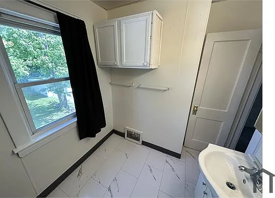 9535 Nelson Ave — Photo 10