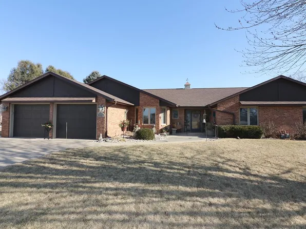 1712 14th Ave W, Spencer, IA 51301