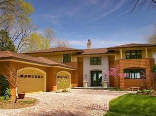 10900 N Lake View Rd, Mequon, WI 53092