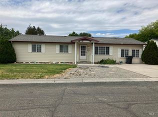 411 Wiseman St, Hansen, ID 83334