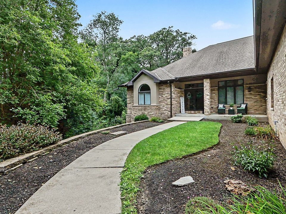 1st image of 2900 Bridle Ct