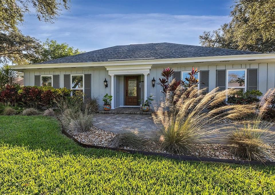 1st image of 21 Golf View Dr
