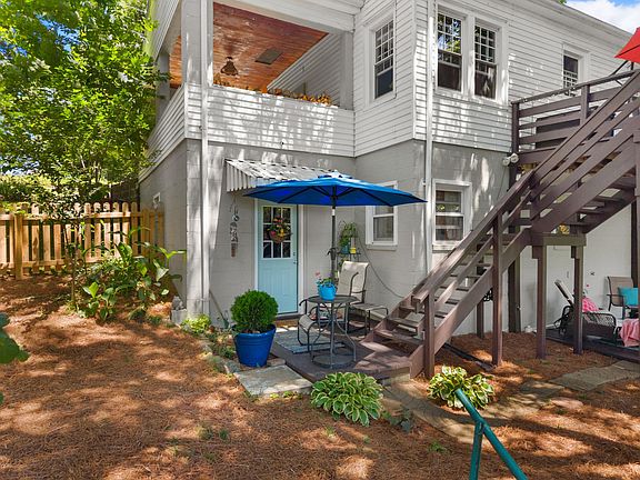 5th image of 218 Circle Dr