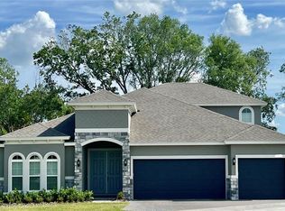 635 Avila Pl, Howey In The Hills, FL 34737