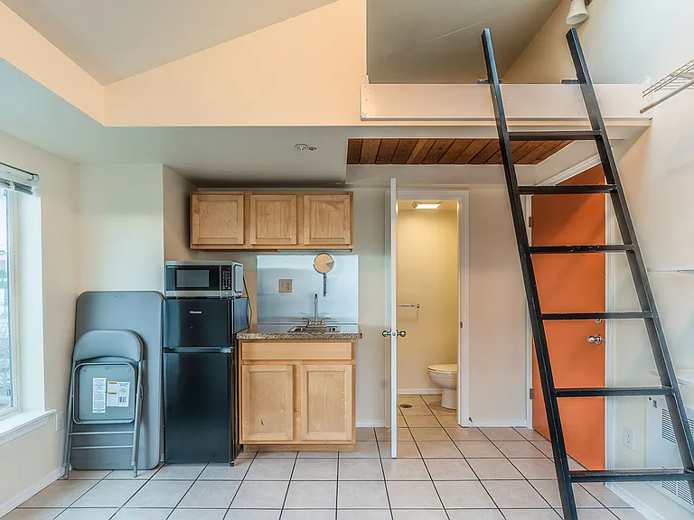 Solana Apodment Homes | International District — Photo 17