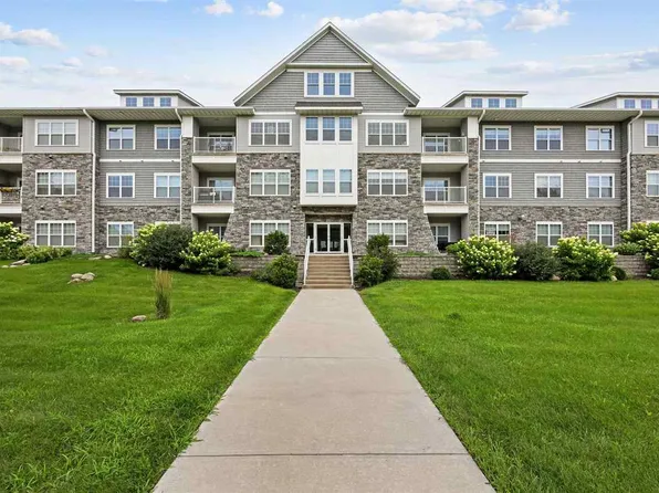 260 N Scott Blvd Unit 103, Iowa City, IA 52245