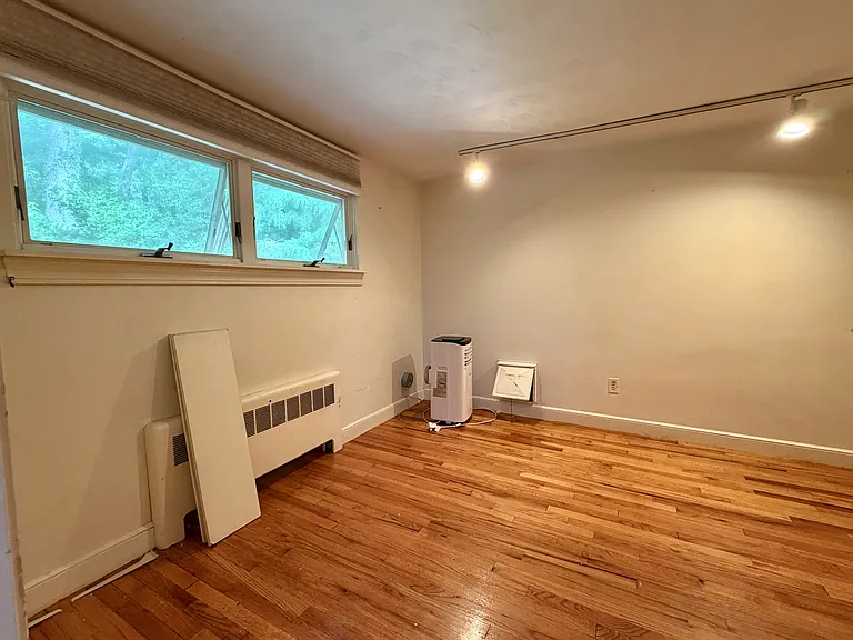 487 Lowell Ave #2 — Photo 14