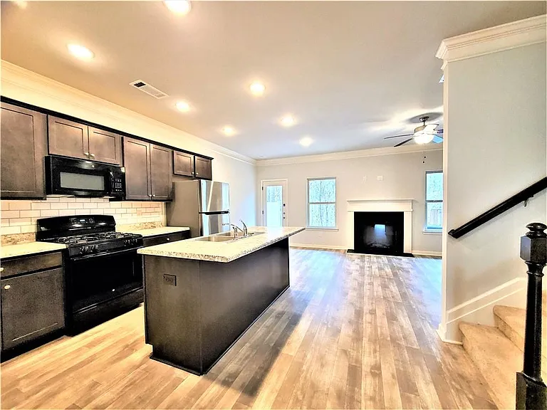 349 Turtle Creek Dr — Photo 5