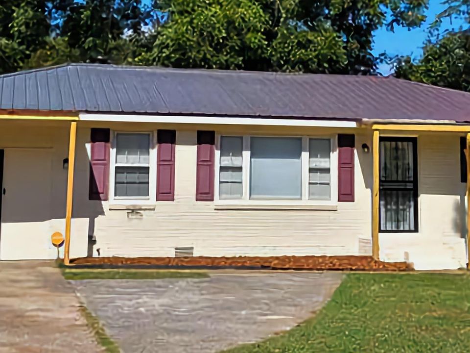 1st image of 4604 Blue Haven Dr NW
