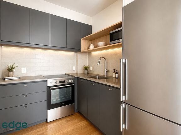 3rd image of 3415 Farragut Rd #3I