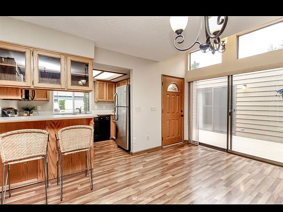 5th image of 25412 213th Pl SE Unit 20