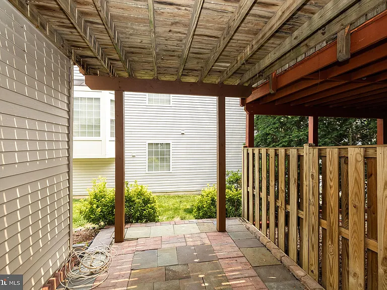 5319 Waldo Dr — Photo 46