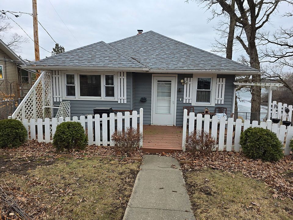 1st image of 24927 W Forest Dr