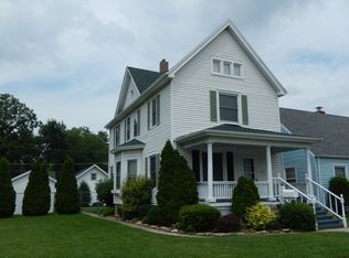 929 S 3rd Ave, Kankakee, IL 60901